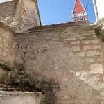 Mira * トロギール