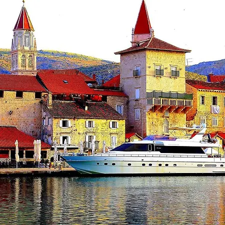 Mira * Trogir