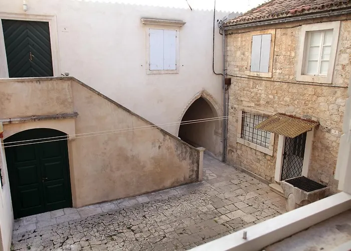 Rum i privatbostad Mira