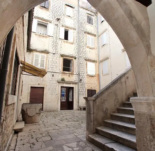 Mira * Trogir