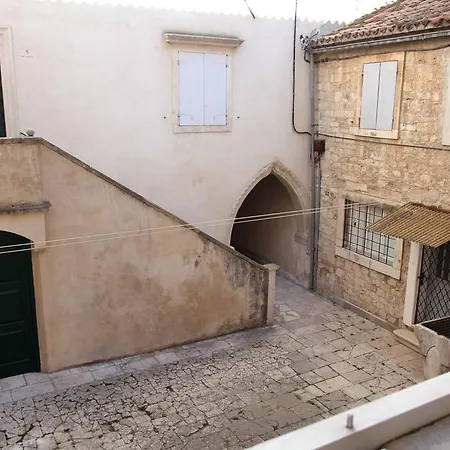 Séjour chez l'habitant Mira