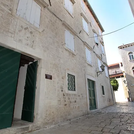 Mira Séjour chez l'habitant *