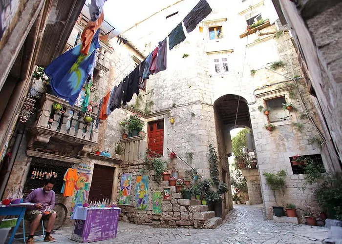 Mira Pansiyon Trogir