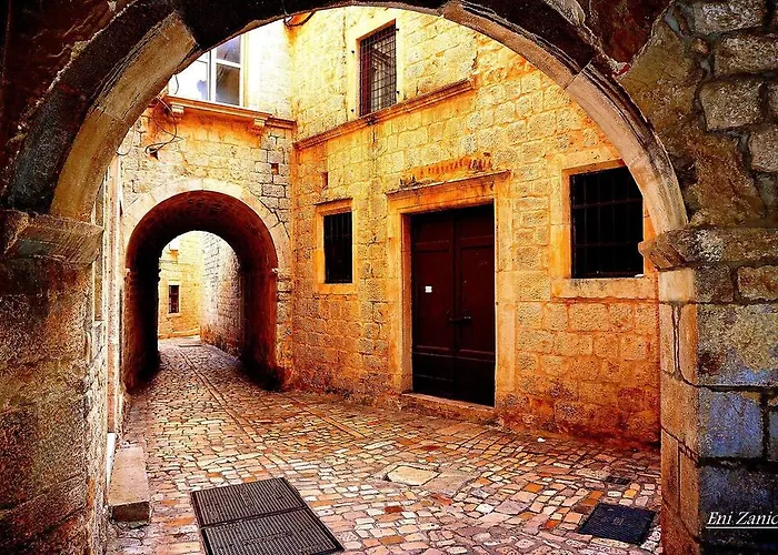 Mira Pansiyon Trogir