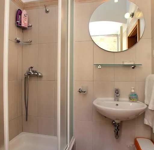 Mira Kwatera prywatna *